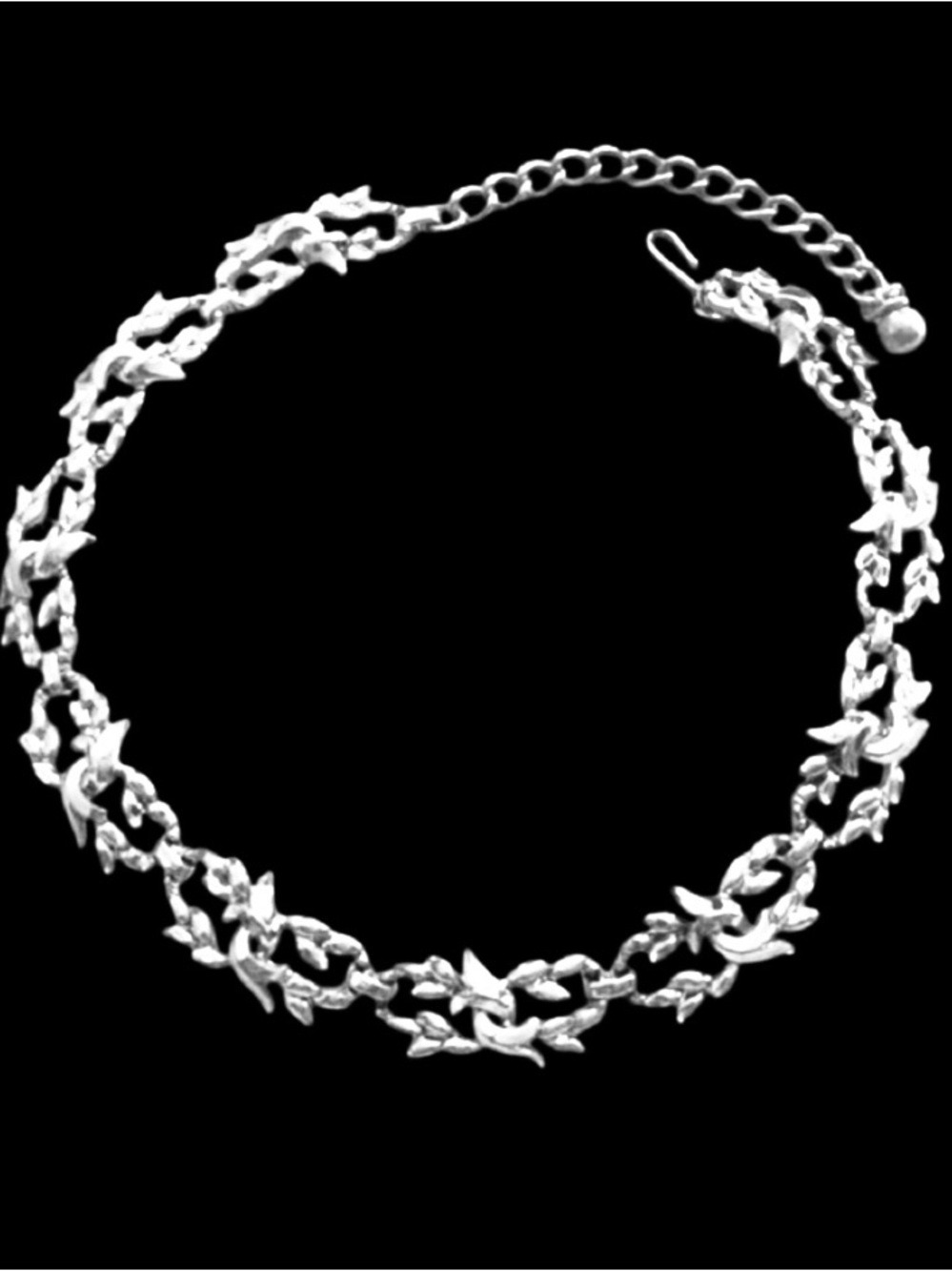 Vintage Coro Silver Tone Choker Style Necklace Signed Leaves Design